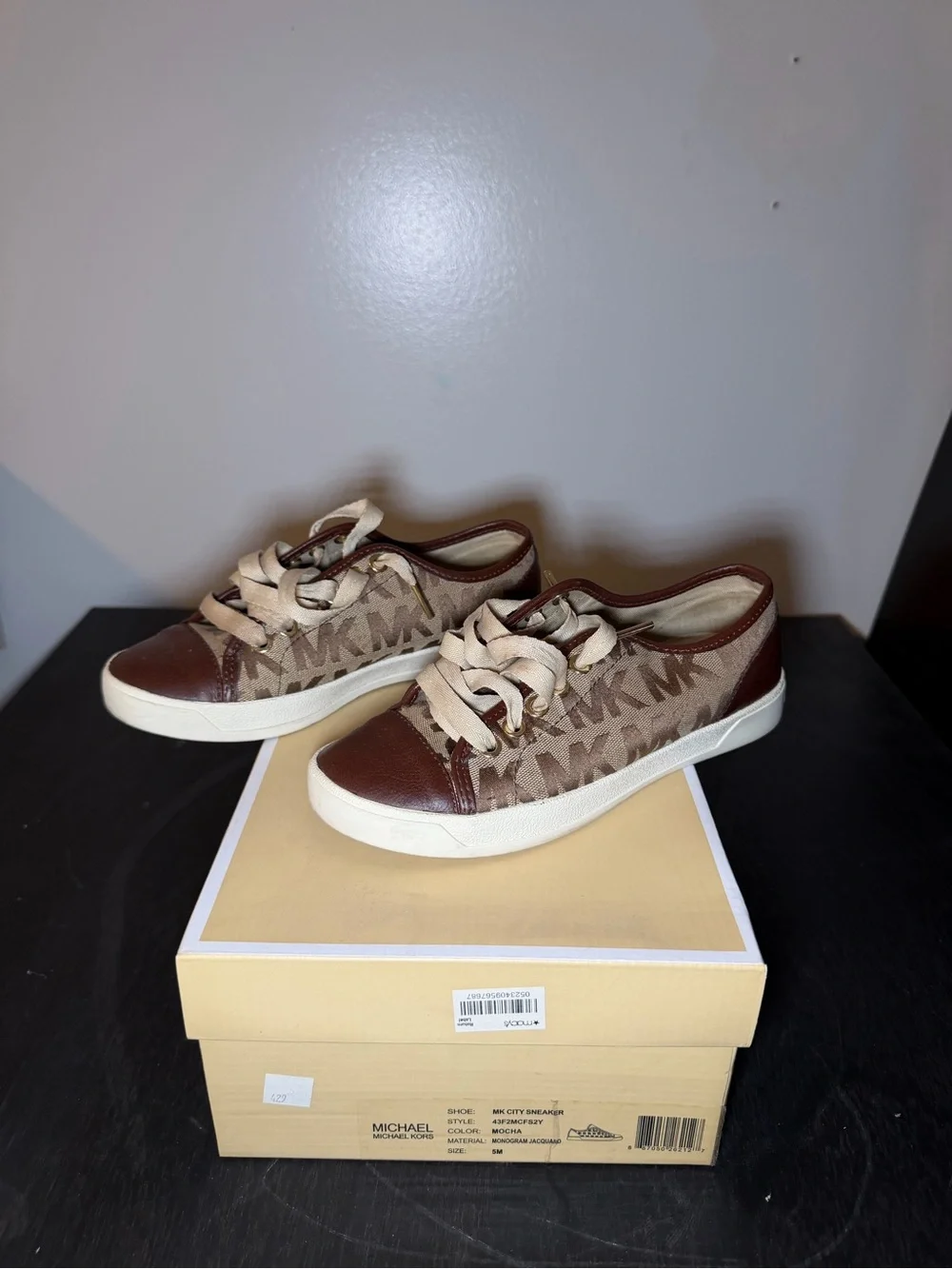 Michael Kors - MK City Sneakers